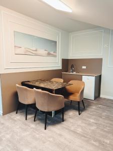 Kép F Hotel 24h Check-In szállásáról Hörschingben a galériában