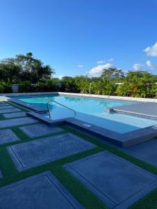 Kolam renang di atau dekat dengan Turquoise Villa