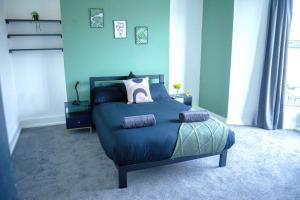 Posezení v ubytování 7 Spacious Rooms in Central Swansea - Great for Groups