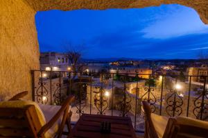 Balkón nebo terasa v ubytování Yunak Evleri Cappadocia