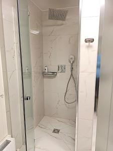 Kúpeľňa v ubytovaní Luxus Apartment KFJ