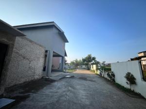 Gedung tempat vila berlokasi