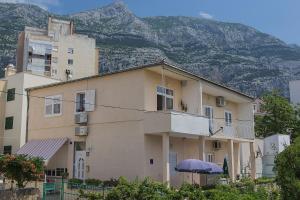 Nespecifikovaný výhled na hory nebo výhled na hory při pohledu z apartmánu