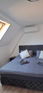 Postel nebo postele na pokoji v ubytování Vila Jovana + 37 fotografií