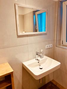 Apartments La Rosa的一间浴室