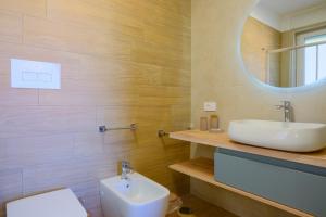 Ένα μπάνιο στο IRIS Rooms & Apartments