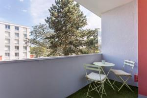 Zdjęcie z galerii obiektu Hamac Suites - Simon Jallade - 4 people w mieście Sainte-Foy-lès-Lyon +18 zdjęć