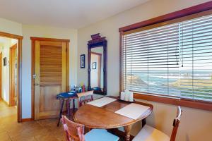 Φωτογραφία από το άλμπουμ του Whale Rock σε Caspar +20 φωτογραφίες