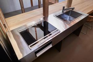 Dapur atau dapur kecil di 飛騨高山一の雫