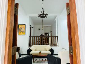 Posezení v ubytování Regina Niwasa House