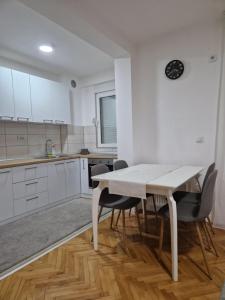Kuchyň nebo kuchyňský kout v ubytování Apartman DRINA + 5 fotografií