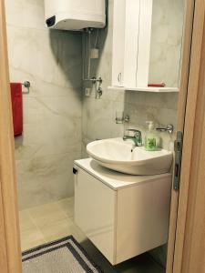 Ένα μπάνιο στο KOTA992 Tanja