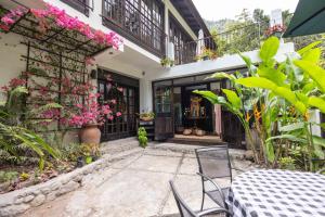 Serendipity Holistic Resort Spa外面的花园