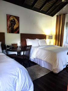 Serendipity Holistic Resort Spa客房内的一张或多张床位