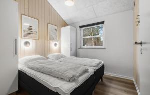Postel nebo postele na pokoji v ubytování Holiday Home Solsiden Blåvand X