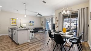 Galeriebild der Unterkunft Stunning Townhouses 5 Minutes away Disney! in Kissimmee