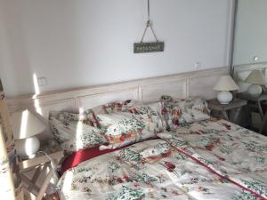 Łóżko lub łóżka w pokoju w obiekcie U Svatého Prokopa