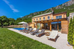 Loodusmaastik puhkemaja lähedal