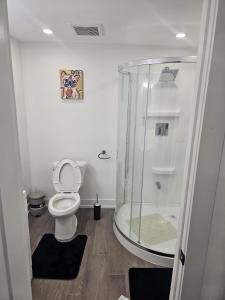 Koupelna v ubytování Cozy Fully Furnished Home