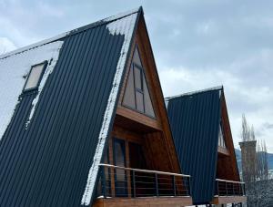 Het gebouw waarin de lodge zich bevindt