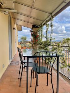 Balkón nebo terasa v ubytování Attico Giglio - Private Terrace near Florence + 14 fotografií