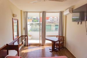 Μια τηλεόραση ή/και κέντρο ψυχαγωγίας στο Hotel la fortuna