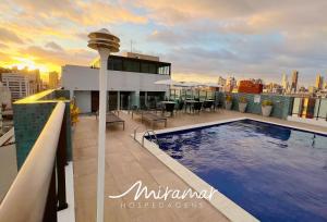 Πισίνα στο ή κοντά στο Maqnific Home Flat