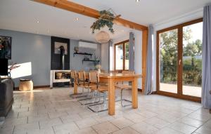 Φωτογραφία από το άλμπουμ του Lovely Home In Mejannes Le Clap σε Méjannes-le-Clap