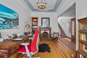 Χώρος καθιστικού στο Elegant Victoria 2br 15ba