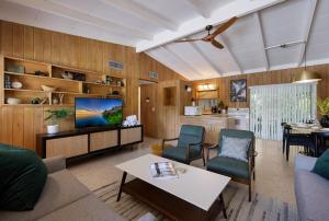 Et opholdsområde på Bo's Beach Bungalow