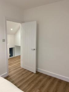 Gallery image of No 12 Stanwell in Stanwell +43 photos