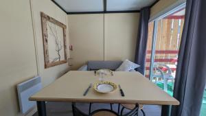 Fotografie z fotogalerie ubytování Camping Le Village Des Sources v destinaci Ceilhes-et-Rocozels