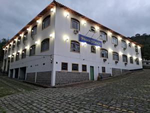 O edifício em que o hotel se localiza