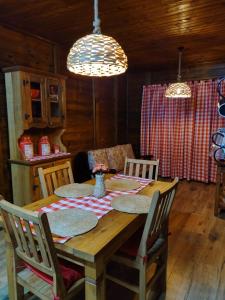 Et opholdsområde på Recanto Sol Maior - Casa Lírio + 14 billeder