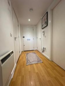 倫敦的住宿－Charming 1BDR Serviced Condo! 4 guests Pool n Free parking，相簿中的一張相片