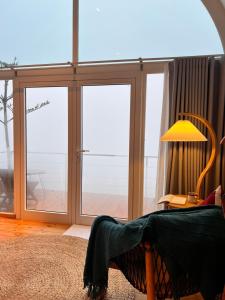 Postel nebo postele na pokoji v ubytování PHANSI - Glamping, View Point 360, Bar & BBQ