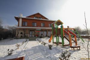 Yan BibiYan Guest House v zimě