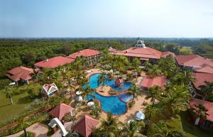Bazén v ubytování Caravela Beach Resort nebo v jeho okolí