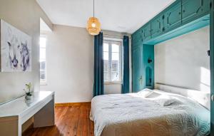 Ένα ή περισσότερα κρεβάτια σε δωμάτιο στο Stunning Home In Orsan