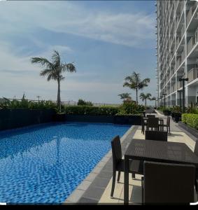 Πισίνα στο ή κοντά στο Condo next door