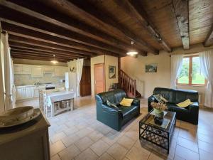 Salignac EyviguesにあるMaison périgourdine 2 chambres à Salignac-Eyvigues avec cour et jardin, animaux acceptés - FR-1-616-5のギャラリーの写真