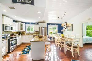 Køkken eller tekøkken på Cabana Breeze