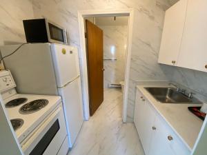 Kuchyň nebo kuchyňský kout v ubytování coldwater hotel