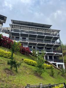 Κήπος έξω από το Hotel Curazao Natural Living