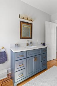 Φωτογραφία από το άλμπουμ του Emerald Victorian Patio 41 Bd Parking σε St. John's +36 φωτογραφίες