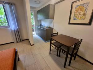 Kuchyň nebo kuchyňský kout v ubytování Day & Night Accommodations