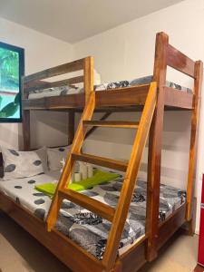 Palanda nebo palandy na pokoji v ubytování Aquaholik Bunk Bed