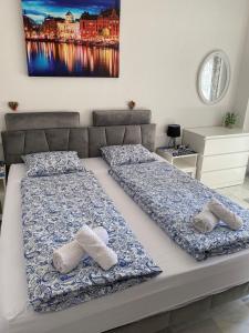 Postel nebo postele na pokoji v ubytování NFN Apartment Los Hidalgos Golf