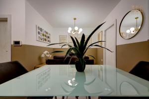 Χώρος καθιστικού στο Bright & Airy 2BR home Close to Valletta & Sliema +26 φωτογραφίες