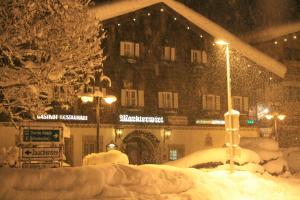 Obiekt Hotel Gasthof Markterwirt zimą